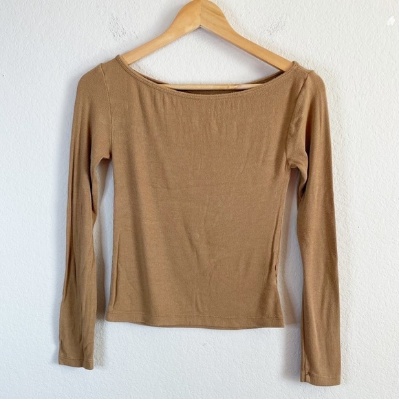 A Room In The Mood Camel Brown Long Sleeve Soft Scoop Neck Shirt size Small - Picture 2 of 7